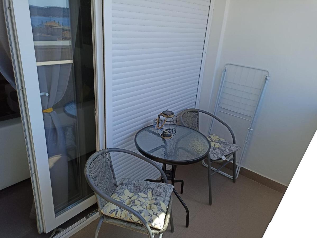Beetlejuice Apartments Šibenik Екстериор снимка