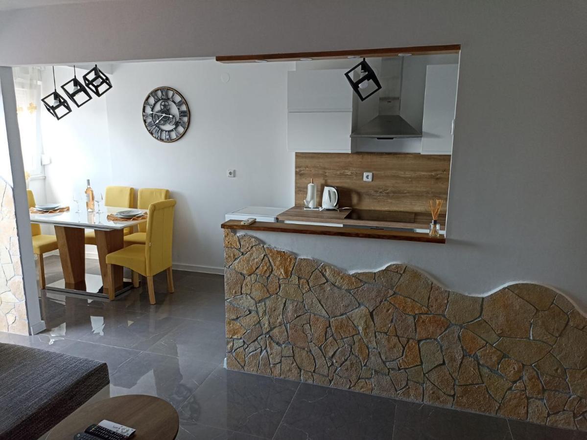 Beetlejuice Apartments Šibenik Екстериор снимка